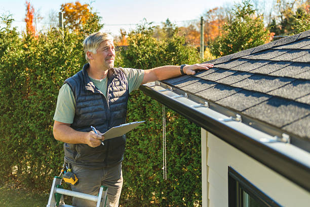 Professional Flat Roof Repair technician working in Magnolia, MS